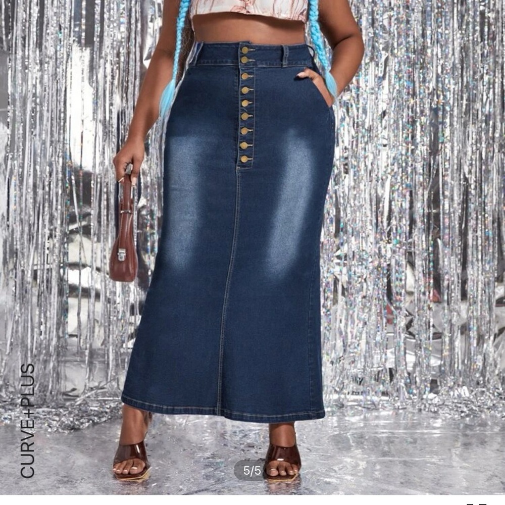 Mermaid maxi skirt size 18